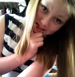 I love @its_Steph and @its_jade_wbu 33