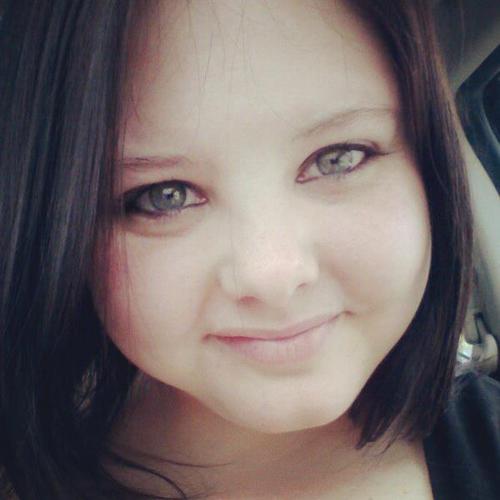 AmyGuzman29's profile picture. 