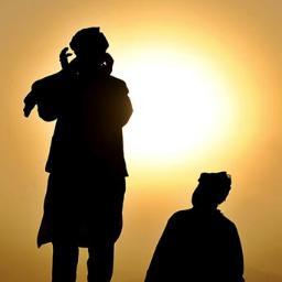 Manusia secara umum merupakan khalifah Allah di muka bumi untuk merawat dan memberdayakan bumi beserta isinya.