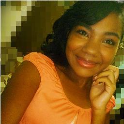 α meniinα do sorriso mαiis doce & do olhαr mαs sincero αke/
.17 anos/
Podeee pαreceer, metiidα & mαrrentα!/
Mααs nαum eeh qêe αs αpαrênciiαs engαnαm ?!
