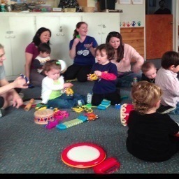 Melodies and Me music classes for kids 0-5. Children learn to sing in tune and keep a beat with fun, interactive weekly classes taught by Miss Lindsay!