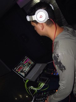 DJ PROFESIONAL CON AMPLIA EXPERIENCIA