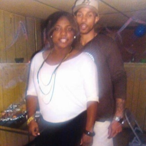 If u ask I would gladly tell u... Im not a killer but just dont push me... Money talk Bullshit walk... #imaboutthatlife