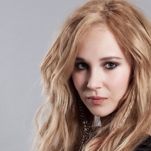 Will do anything for money, name your price... Apparently on anti-psychotics [Juno Temple] [MV, bi] [Jail account: @JailedEssence ]