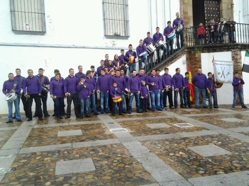 Hdad. de la Santa Cruz y Virgen Milagrosa.  Banda de tambores y cornetas LOS BALILLAS.