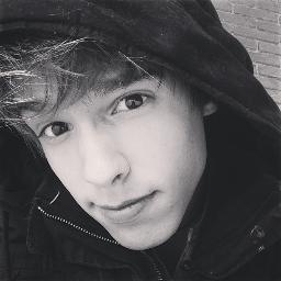 I'm still here, because when I said I loved you, would be forever. Since:12/09/10. Seguida e respondida pelo próprio eduardo, e-t-e-r-n-a-l love.