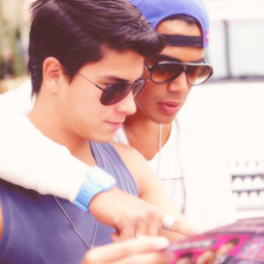 RebelsAlways's profile picture. Ser Rebelde é ser você mesmo,ser Rebelde e pensar com a própria cabeça,ser Rebelde é fazer aquilo que acredita,ser Rebelde é questionar.
Since: 17/03/13 ♥