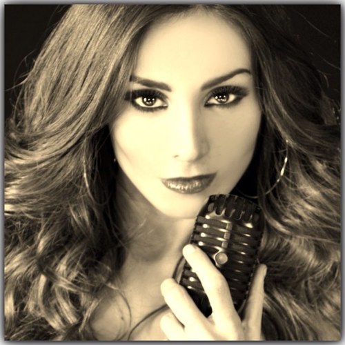 lagarzag6's profile picture. Cantante, actriz, conductora y hasta vendo pozole los domingos... Sincera, sarcástica y bien llorona, soy todo un amor!