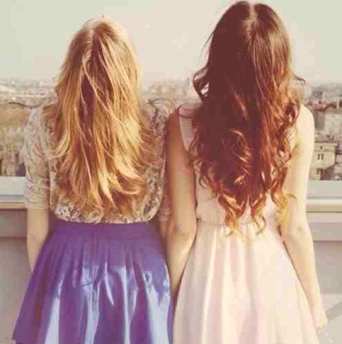 Every brunette needs a blonde bestfriend.