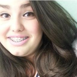 nao me julge antes de saber quem eu sou ,se vc nao me conhece passe a me respeitar, pq poucas coisas nao definem meu carater, nao fui feita para te agradar ♥