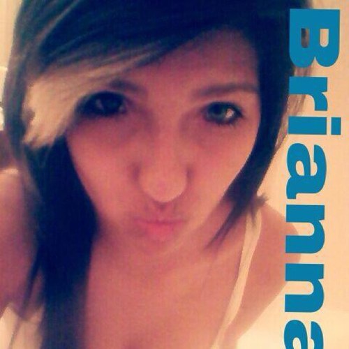 Heey guys it me Bree!!(: Well im random weird and crazy!!(: Im funny and im pretty fun!!So do me favor follow me!!!:D /.\