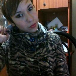 Hola soy Lucìa , Amo cantar , amo actuar , amo escuchar musica , amo el verano ♥ .