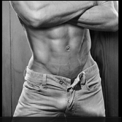------18 YEARS OR OLDER PLEASE-----New York...if you want me to follow you just ask! avi is NOT me! snap: nick121a
