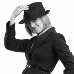 Seeking serious fun + deep connections w/ real people. Empowering woman entrepreneurs. Director of sponsorship at @FWECanada.