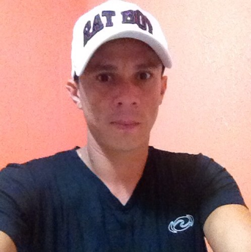 Joelson Guedes. Jogador Profissional. Casado.
Confio em Deus. Ele jamais me abandonou.