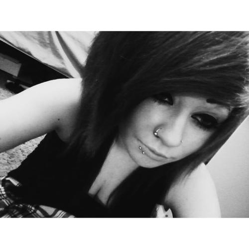 Rebellionnnnn's profile picture. I like my cunts how I like my pants. Tight as fuck.✌