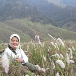 agustinikayuni's profile picture. 