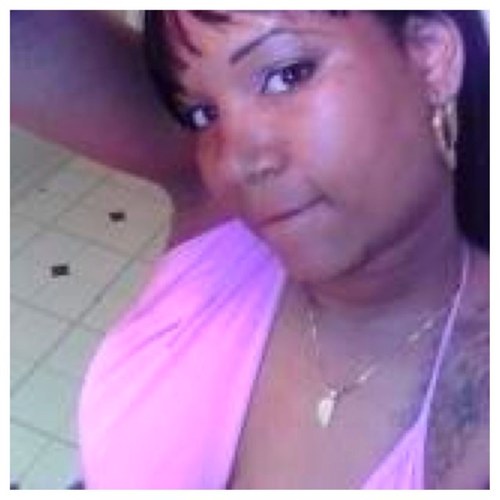 Hair Stylist-Co-CEO of Stunnaholic Record