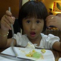 ayahnya nayla