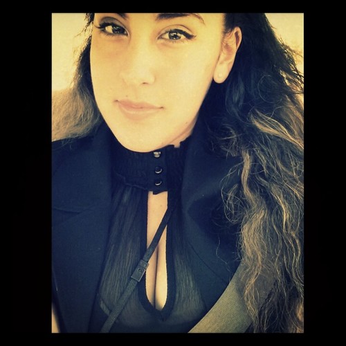 iAmFuqknWet's profile picture. if she reminds you of me -- dont let her go.