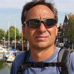 Haai, ik ben Jan, schipper van de zeilboot Sirena. Ik verzorg zeiltochten in Zeeland en zeilvakanties op de Middellandse zee.