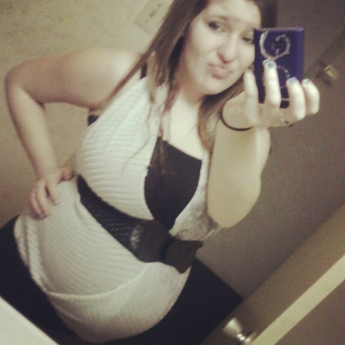 You lookin, so make the follow button B L U E ; I'm a whole new person with my babes.. 05302013 is the day.. Got problems ? Go away . This is M E . Not Y O U (: