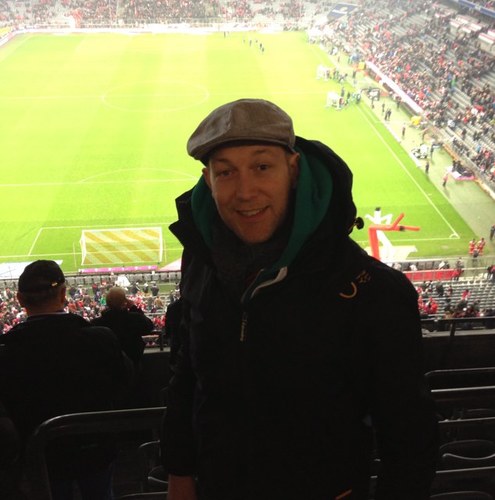 IT professional, Unified Communications & Collaboration Sales Specialist. Proud to be Dutchman but living&working in Lovely Belgium. Owning my Tweets!