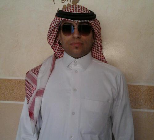 سبحان الله العظيم سبحان الله وبحمده اخوكم ابو وليد العنزي واتشرف بمتابعتكم (خريج برمجه - بكالوريوس انجليزي  ) .