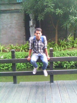 syahfadhillah's profile picture. hidup bawa happy aja