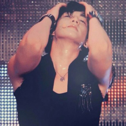 U-KISS Eli (ro)bot。俺様*ぴょんて*気まぐれ 心も身体も愛してやるから来いよ。(R18/BL) Kiss me愛してる。Follow→@/Bye→Block /