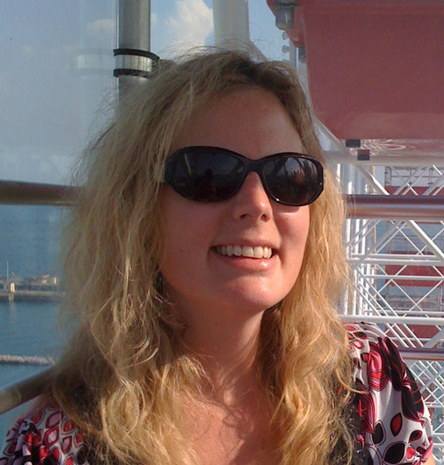 annieliveslocal's profile picture. Living Local and Loving It.