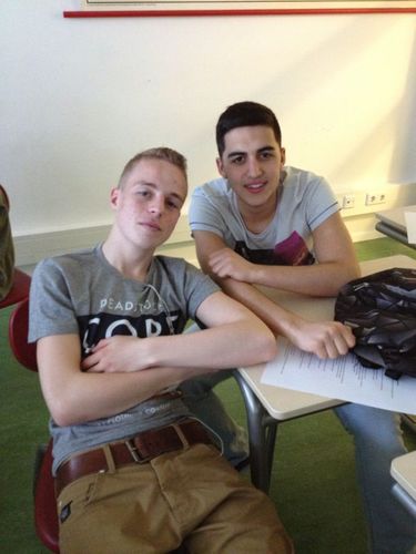 vv brielle A2 / 16jaar / VMBO geslaagd / STC BRIELLE niv 4 / nooit aan mijn playstation komen zonder het te vragen/ op elke potje past een dekseltje