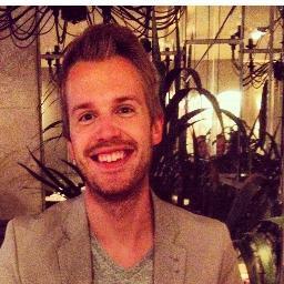 #Swedish guy living in #Paris. Likes to keep myself updated on cool & fun #gadgets, #socialmedia, #marketintelligence. Consultant & MI expert at #digimind