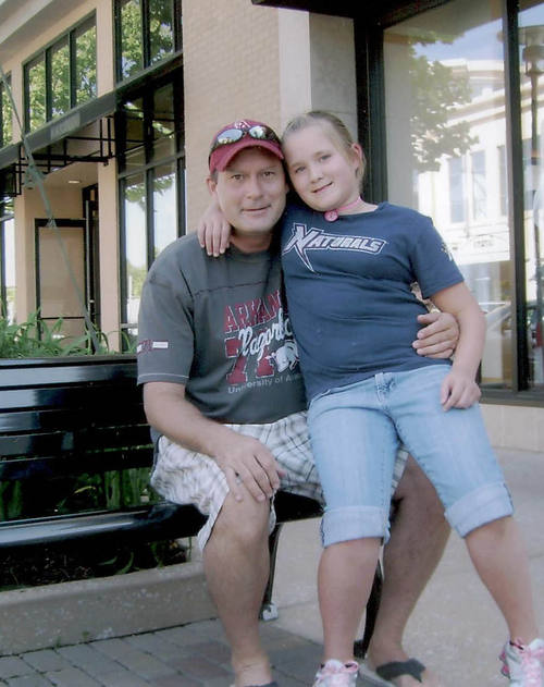 LuckyLewi's profile picture. 