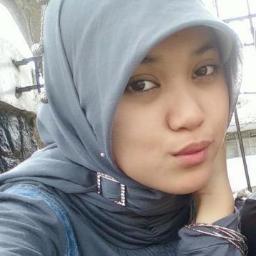 Realitas selalu lebih konservatif daripada ideologi | Smile (: In My Only world | yang follow pasti di follback :) |