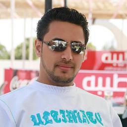 زاهر حسونة هو فنان فلسطيني الجنسية في مجال الديزاين والاخراج والتصوير والالقاء الصوتي وله العديد من الأعمال عبر الاذاعات والقنوات