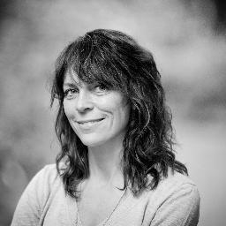 Coach/dramatherapeut/trainer Voor het terugvinden van de regie in je leven. Liefhebber van natuur, moestuinen, sociale contacten, lente!