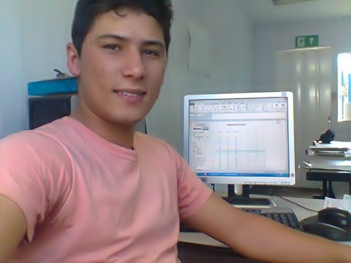 LopesRgis's profile picture. O meu desafio é andar sozinho
Esperar no tempo os nossos destinos
Não olhar pra trás, esperar a paz