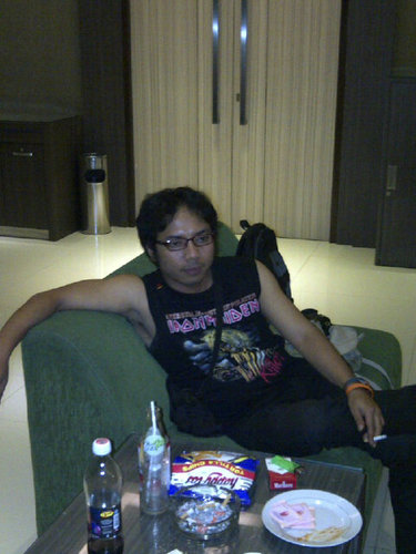 Psychologist // Music // Guitar // Band // fb : hudi.dbroed@gmail.com // regards..!!