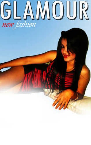 Joven linda e inteligente estudiante de administración empresarial, modelo de Jean apasionada por los grandes logros♥☀