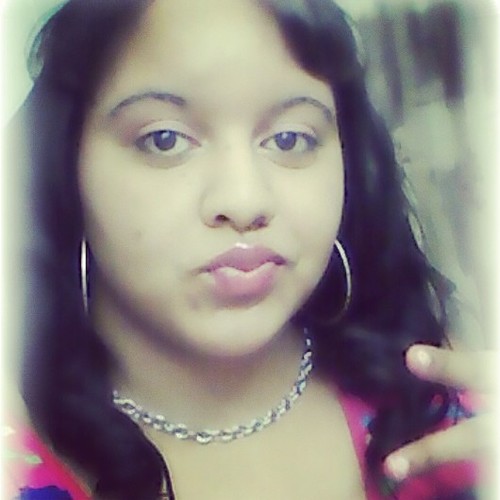 prettyella_red's profile picture. #TeamRedbone