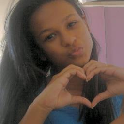 Sal grosso pra invejosa
por  que o recalque táh demais.
 Recalcada ,
Eu sou tudo você não é nada ( .♪