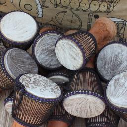 Work to improve the quality of life of street children living in the heart of Ghana by mentoring them in traditional drumming, dancing and drum making.