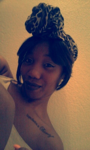 imperfect_Queen's profile picture. If you was as real as me you would never Let another bitch sit on yo throne. The queen no matta how they shuffle, imma badd BITCH no muzzle.muah.