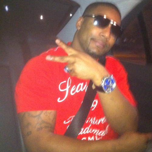 Just another leader in a world full of followers. Athlete, GameBred, UNM LOBO ALUM, LB, SIPLIFE, ESC, RIP to all the real niggas worldwide. Salute
