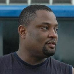 chdebrosse_'s profile picture. 