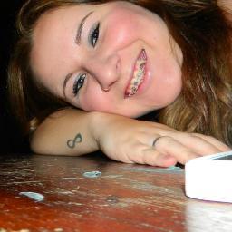 Um ser estranho ! muito muito muito apaixonada pelo meu gatão @Siga_Pacheco s2
FACEBOOK: http://t.co/qI6xcMsp