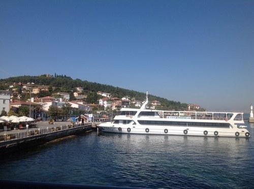 Lovelyy121's profile picture. 