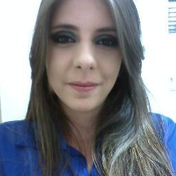 Seje como voce é , dependendo de qualquer pessoa seja apenas feliz , Prazer Ellen ;)