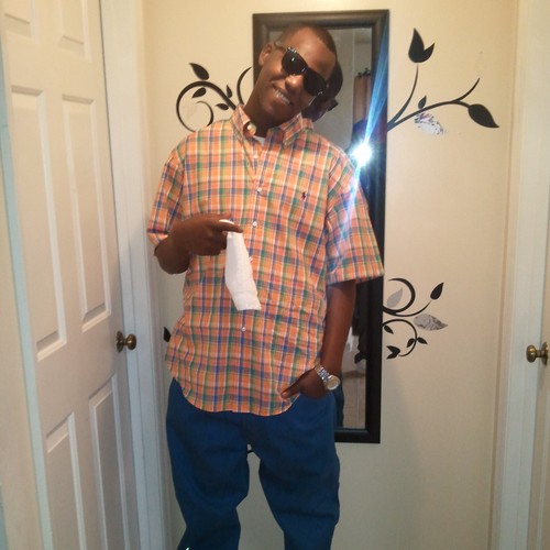 The struggle only made me stronger...n now do me a favor BITCH DONT KILL MY VIBE$$$r.i.p IKE D$$$gettin to money